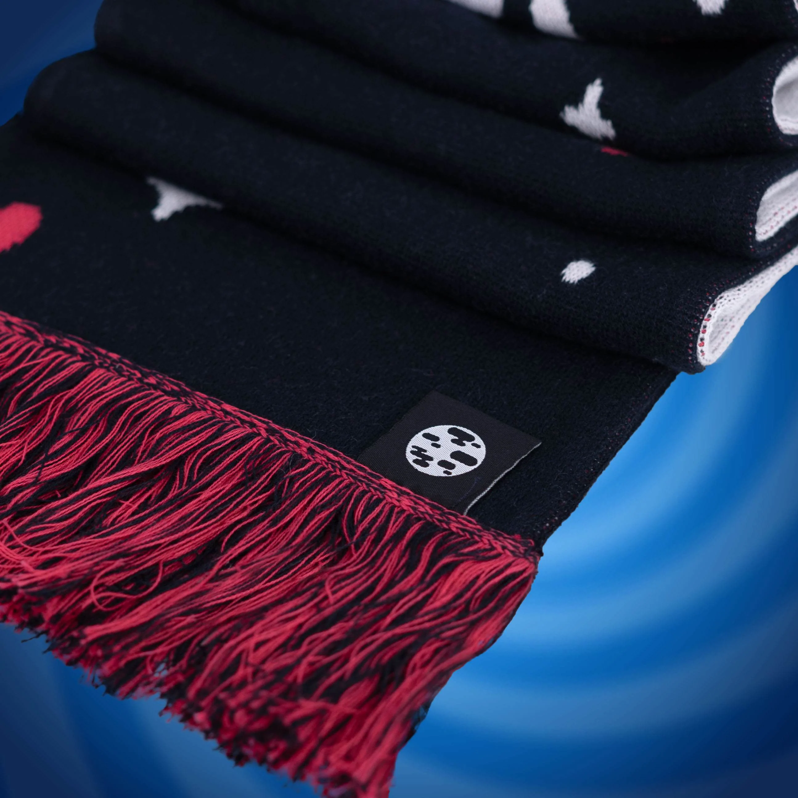 Duality of Dread Scarf - Image 5