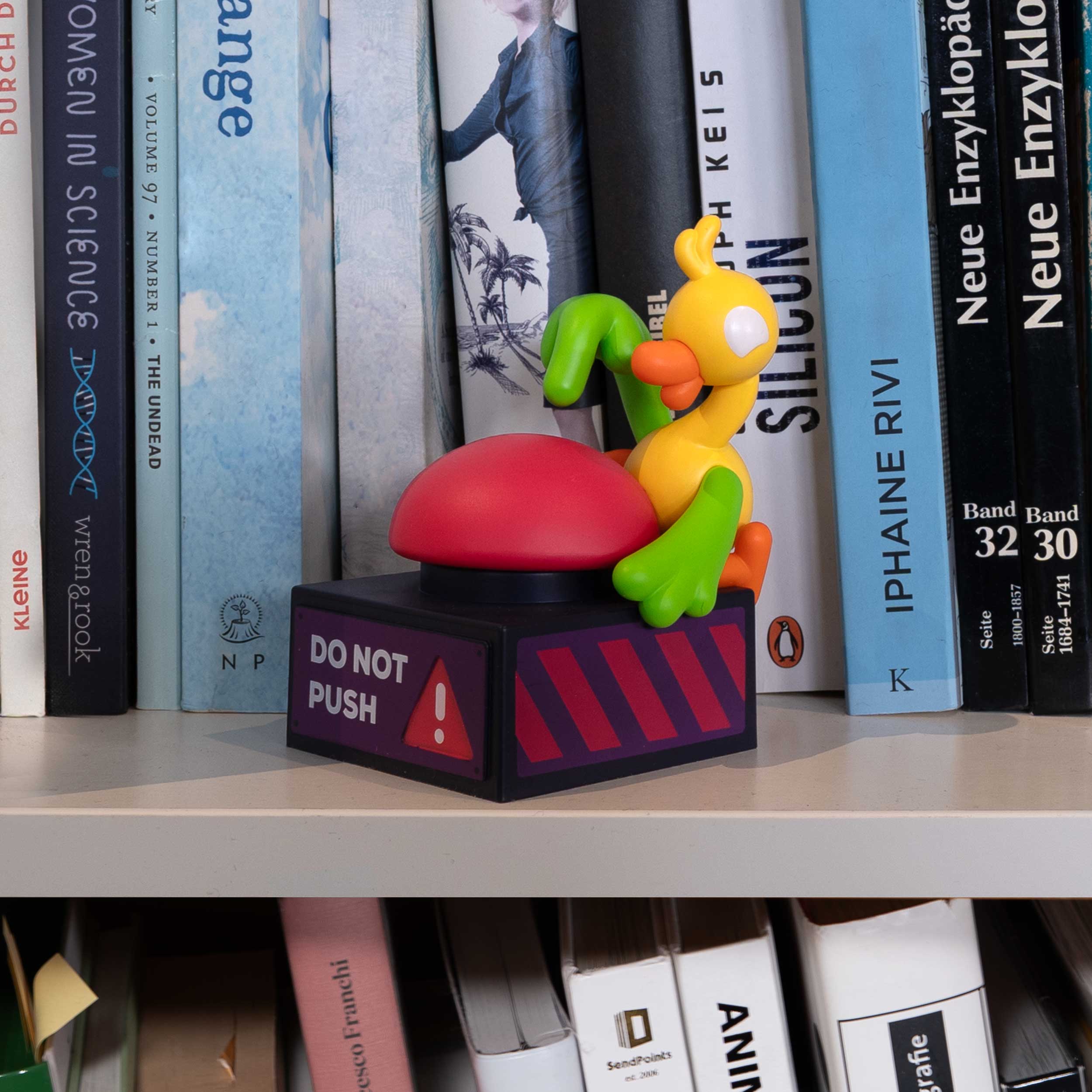 Figurine 003: Big, Red Button - Image 3